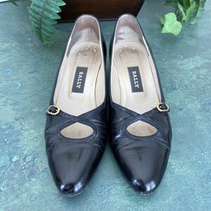 Vintage Bally Magnolia shoes Italian black leather low heel pumps 6M with flaws